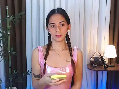 xPrecuioseChesca online show from 11/05/25, 01:52