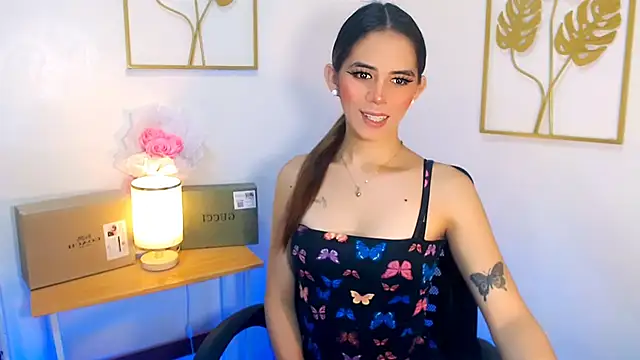 Snapshot of xPrecuioseChesca chatting on 09/25/25, 01:44 xPrecuioseChesca online show from 09/25/25, 01:44