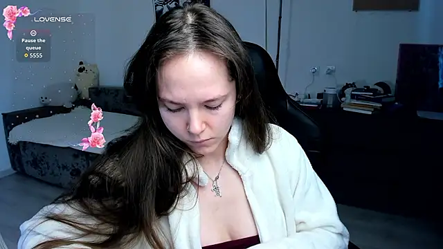 cute little ass online show from 03/02/26, 12:12