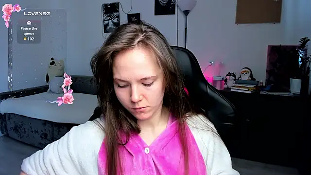 cute little ass online show from 02/26/26, 08:25