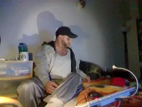 Snapshot of SmokedAlloy2 chatting on 09/19/25, 06:56 SmokedAlloy2 online show from 09/19/25, 06:56