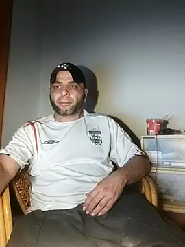 Snapshot of SmokedAlloy2 chatting on 12/19/25, 12:25 SmokedAlloy2 online show from 12/19/25, 12:25