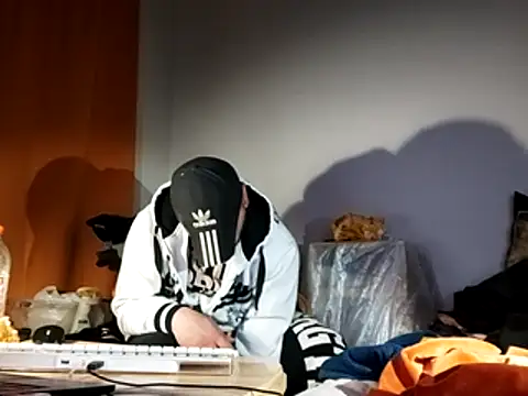 SmokedAlloy2 online show from 01/10/26, 07:42