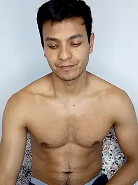 Snapshot of Valois2025 chatting on 09/30/25, 04:02 Valois2025 online show from 09/30/25, 04:02