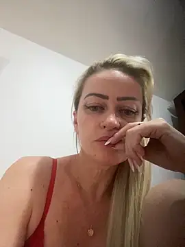 Alerquinasc online show from 10/22/25, 01:05