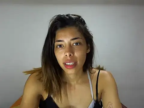 MeganAndMaxxh online show from 10/31/25, 11:11