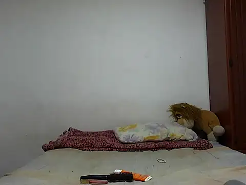 MeganAndMaxxh online show from 10/18/25, 03:30