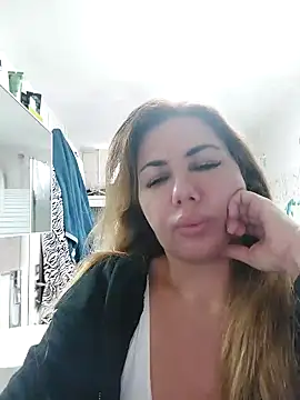 Snapshot of Alisasex@xh chatting on 12/07/24, 02:08 Alisasexxh online show from 12/07/24, 02:08