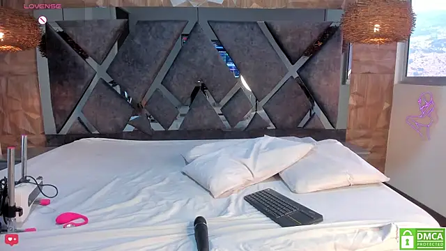 Selene  Lopez  online show from 02/10/26, 08:19