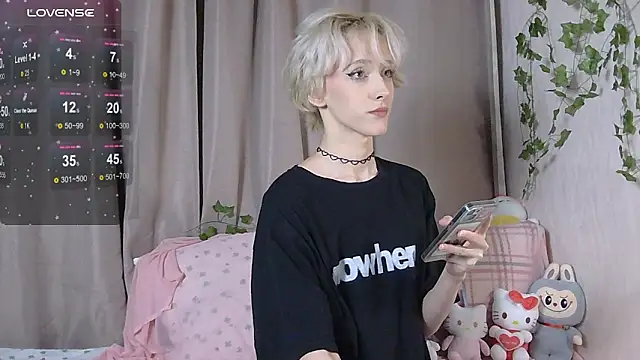 Snapshot of NextVibe_ chatting on 11/30/25, 03:57 NextVibe online show from 11/30/25, 03:57