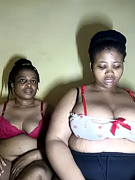 Prettyboobiesx online show from 10/14/25, 07:47