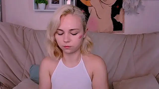 Charlotte Colinss online show from 09/14/25, 04:57