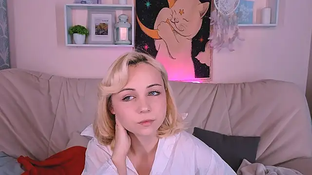 Charlotte Colinss online show from 10/02/25, 03:21