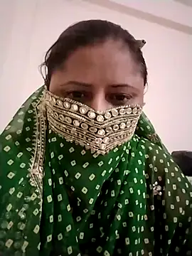 Snapshot of Sexey-Rani chatting on 10/07/25, 02:18 Sexey-Rani online show from 10/07/25, 02:18
