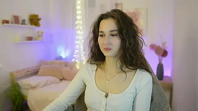 Annita Grey online show from 12/15/25, 07:41