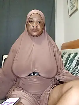 Snapshot of Sweetbxxx24 chatting on 04/13/26, 03:38 Sweetbxxx24 online show from 04/13/26, 03:38