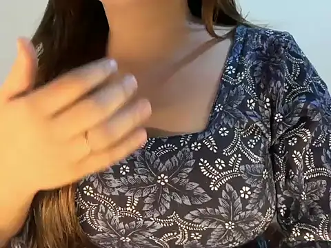 Remi Emmii online show from 01/12/26, 07:31