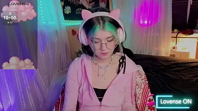 Miko Meow online show from 12/21/25, 04:47