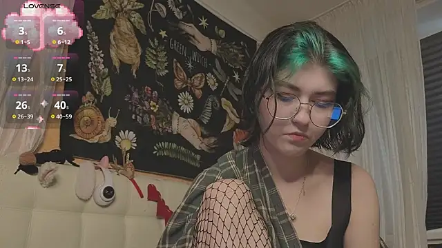 Snapshot of Miko_Meow chatting on 10/11/25, 12:50 Miko Meow online show from 10/11/25, 12:50