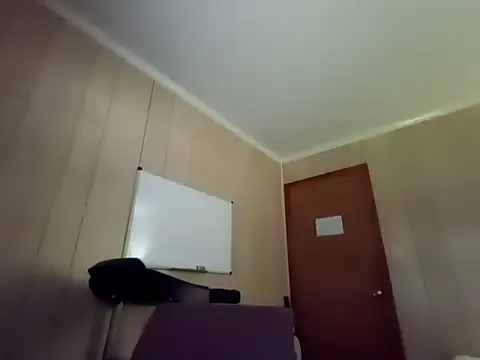 NaturalBeautyQueen online show from 09/30/25, 01:39