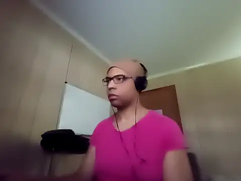 NaturalBeautyQueen online show from 09/23/25, 12:45