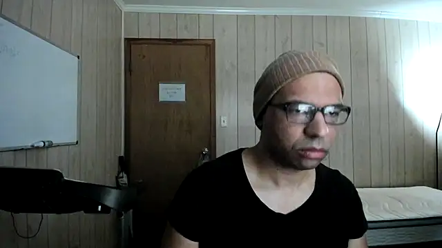 NaturalBeautyQueen online show from 10/09/25, 01:00