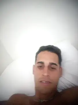 QUIEROFOLLARTEDUR online show from 12/22/25, 12:16