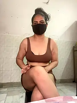 Snapshot of SashaPatel chatting on 09/17/25, 03:52 SashaPatel online show from 09/17/25, 03:52