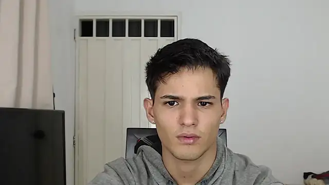 Alex mojica online show from 11/11/25, 05:35