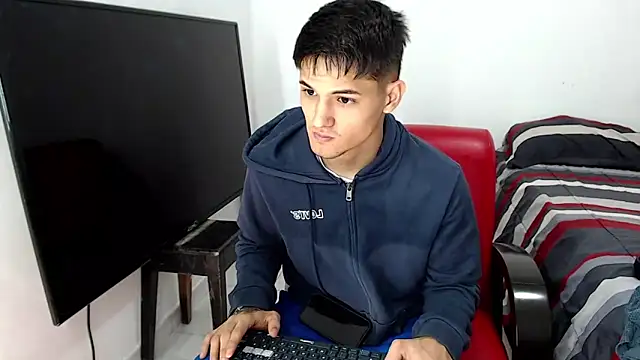 Alex mojica online show from 12/20/25, 06:05