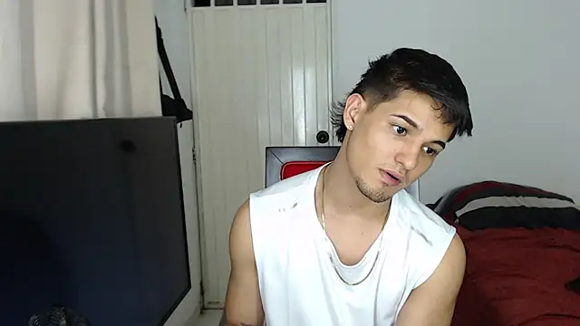 Alex mojica online show from 11/08/25, 05:11