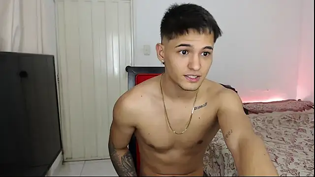 Alex mojica online show from 11/13/25, 02:54