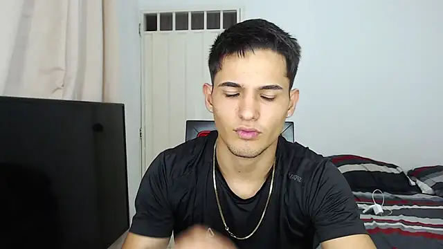 Alex mojica online show from 11/25/25, 02:06