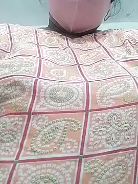 nila-aktar online show from 09/25/25, 07:20