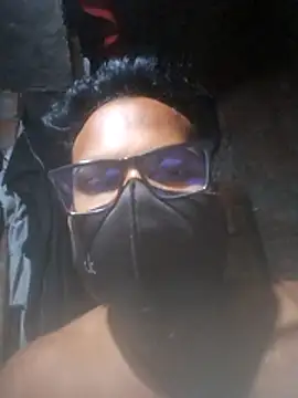 Snapshot of Real_Sucker chatting on 04/02/26, 04:57 Real Sucker online show from 04/02/26, 04:57