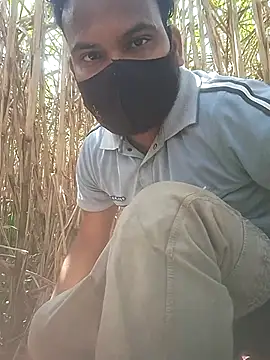 Snapshot of Real_Sucker chatting on 03/14/26, 06:19 Real Sucker online show from 03/14/26, 06:19