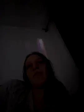 Snapshot of toxicgirll46 chatting on 11/16/25, 08:35 toxicgirll46 online show from 11/16/25, 08:35