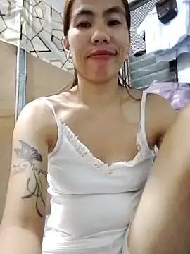 Snapshot of Deliciousgirl14 chatting on 09/20/25, 05:29 Deliciousgirl14 online show from 09/20/25, 05:29