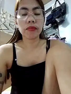 Snapshot of Deliciousgirl14 chatting on 10/11/25, 01:34 Deliciousgirl14 online show from 10/11/25, 01:34