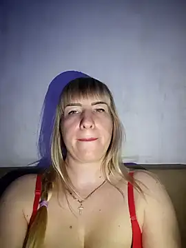 babyjessi online show from 11/08/25, 09:40