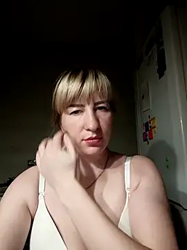 babyjessi online show from 10/28/25, 09:47