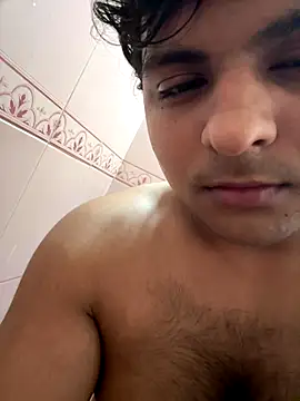 Snapshot of Kira_1413 chatting on 10/18/25, 11:01 Kira 1413 online show from 10/18/25, 11:01