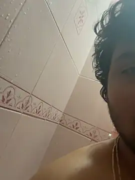 Snapshot of Kira_1413 chatting on 01/15/26, 04:27 Kira 1413 online show from 01/15/26, 04:27