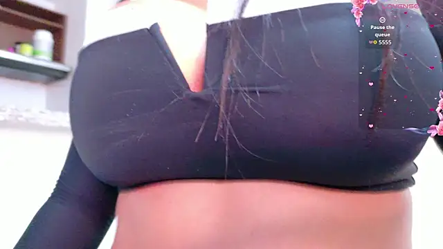Michelle Ferrerr online show from 07/22/26, 10:06