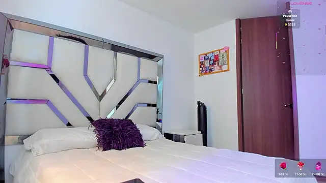 Michelle Ferrerr online show from 02/02/26, 09:03