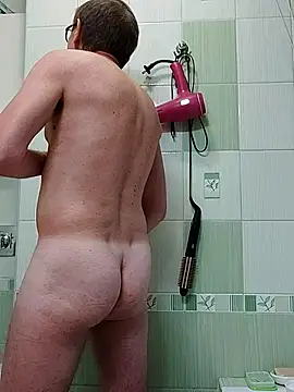 ExhibitPoll online show from 09/14/25, 04:40