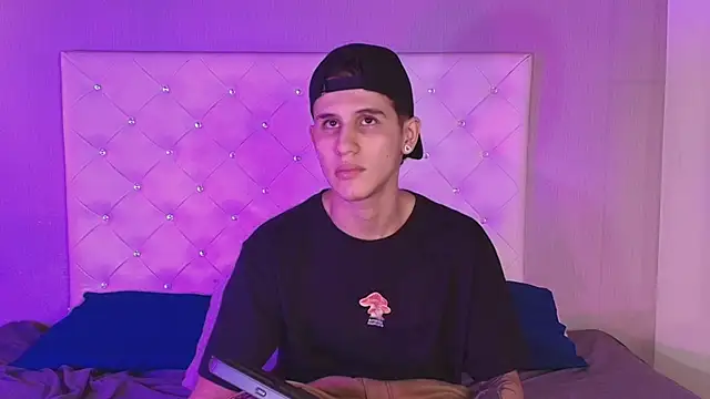  realwav online show from 10/28/25, 06:56