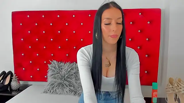 Snapshot of PleasureJasmine chatting on 09/27/25, 10:54 PleasureJasmine online show from 09/27/25, 10:54