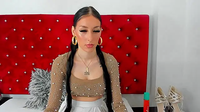 Snapshot of PleasureJasmine chatting on 10/09/25, 07:20 PleasureJasmine online show from 10/09/25, 07:20