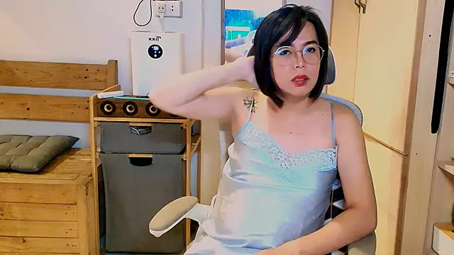 moriliciousxxx online show from 10/28/25, 11:58